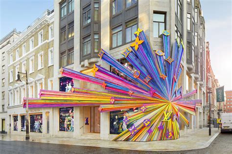 Peter Marino renovates Louis Vuitton's London store with 